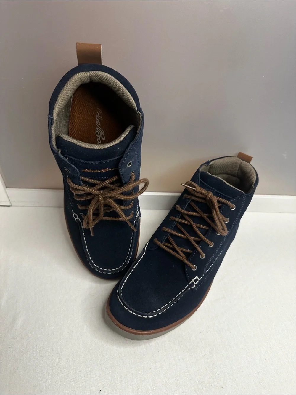 Men’s Eddie Bauer Navy Suede Chukka Boots with Brown Accents sz.10